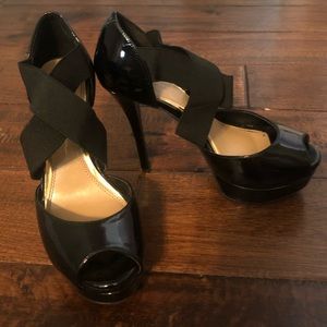 Jessica Simpson heels